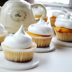 cupcakes with marshmallow