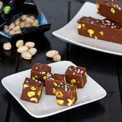 Pistachios chocolate fudge