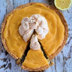 Lemon tart with meringue