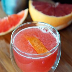 Texas Grapefruit Negroni