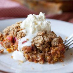 Rhubarb Crisp