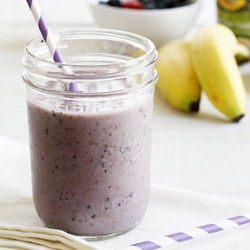 Very Berry Banana Fro Yo Shake