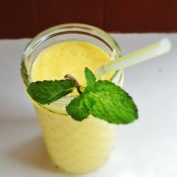 Healthy Mango Smoothie