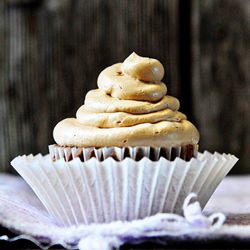 Root Beer Float Cupcakes