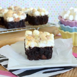 Goo Goo Cluster Brownies