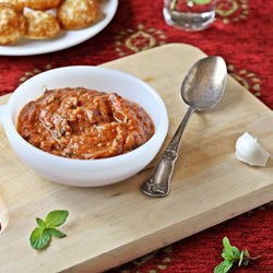 Tomato, Mint and garlic chutney