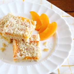 Brandied Apricot Crumb Bars