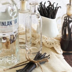 Pure Vanilla Extract – Home Made