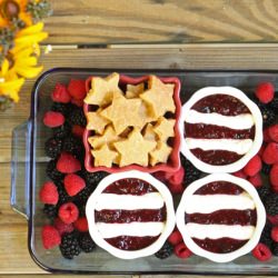 Stars & Stripes Dip with Shortbread
