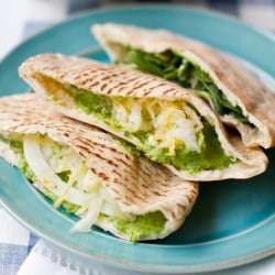 spinach hummus pitas