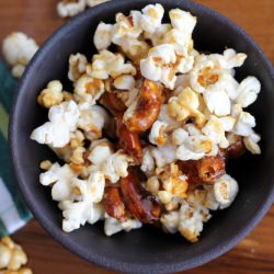Kettle Corn with Caramelized Cashew