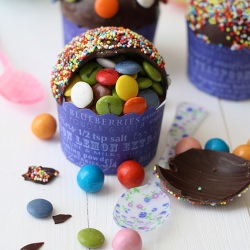 Piñata Cupcakes