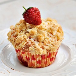Strawberry Crumble Muffins