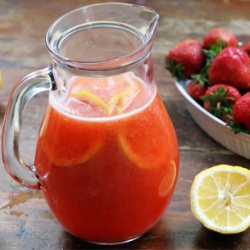 Sparkling Strawberry Lemonade