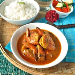 Prawn in spicy coconut milk gravy