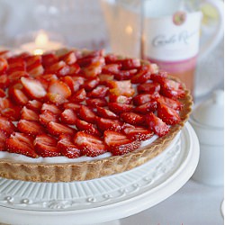 Shortbread Tart with Strawberries