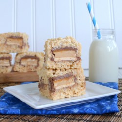 Candy Bar Stuffed Krispie Treats