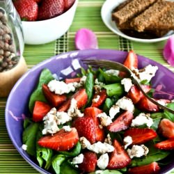 Spinach-Strawberry Salad