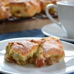 Rhubarb Sour Cream Scones