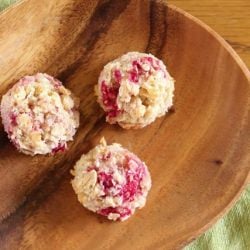 Raspberry Coconut-Oat Macaroons