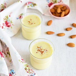 Almond Kheer