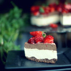 Strawberry Chocolate Cheesecake
