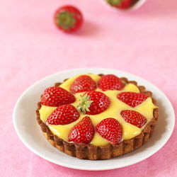 Strawberry Tart with Passionfruit