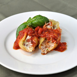 Stuffed Shells with Beef & Cheese