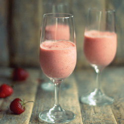 Rhubarb-Strawberry Mousse