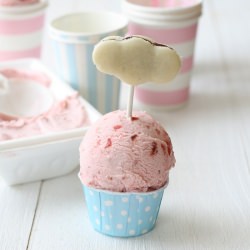 Easy strawberry ice cream