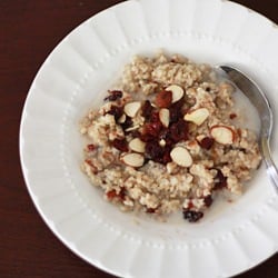 Cherry Almond Oatmeal