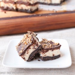 Crispy Crunch Cheesecake Bars