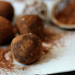 Raw Dough-Nots
