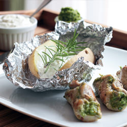 Schnitzel roulade w pistachio pesto