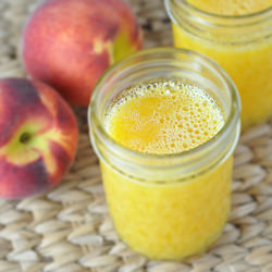 Sparkling Peach Lemonade Cooler