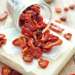 Dehydrating Tomatoes