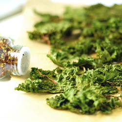 Dry Kale With Red Onion and Spice