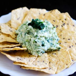 Vegan Creamy Spinach Artichoke Dip