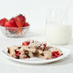 Chocolate Strawberry Blondies