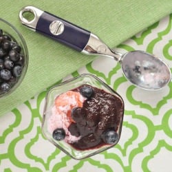blueberry sundae