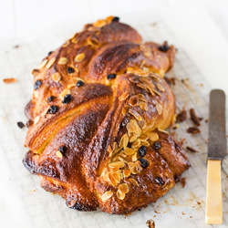 Almond Crème braided pastry