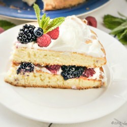 Berry Bursting Cake
