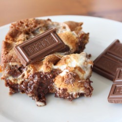 Ooey Gooey S’mores Cookie Bars