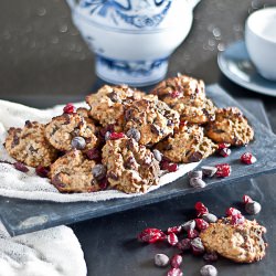 Granola Cranberry Chocolate Cookies