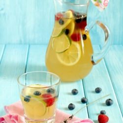 Lemonade with Lavender and Berries