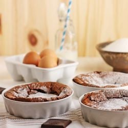 Flourless Chocolate Cakelets
