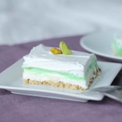 Chilled Pistachio Dessert