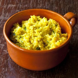 Kaha Bath (Sri Lankan Yellow Rice)