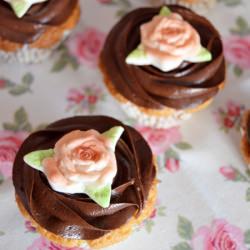 Vanilla and Cinnamon Cupcakes