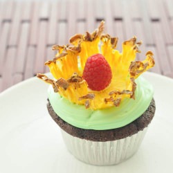 pineapple flower cupcakes